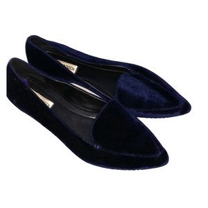 Steve Madden navy velvet flats!